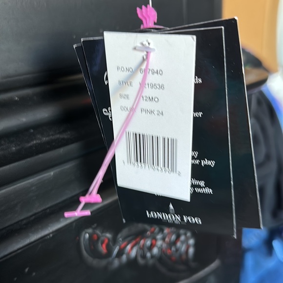 NWT LONDON FOG 12months puffer coat with hood plus beanie - Picture 2 of 9